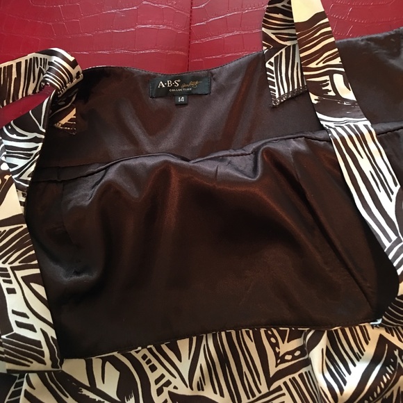 Gorgeous ABS designer ,14, pockets show stop look - Picture 3 of 4