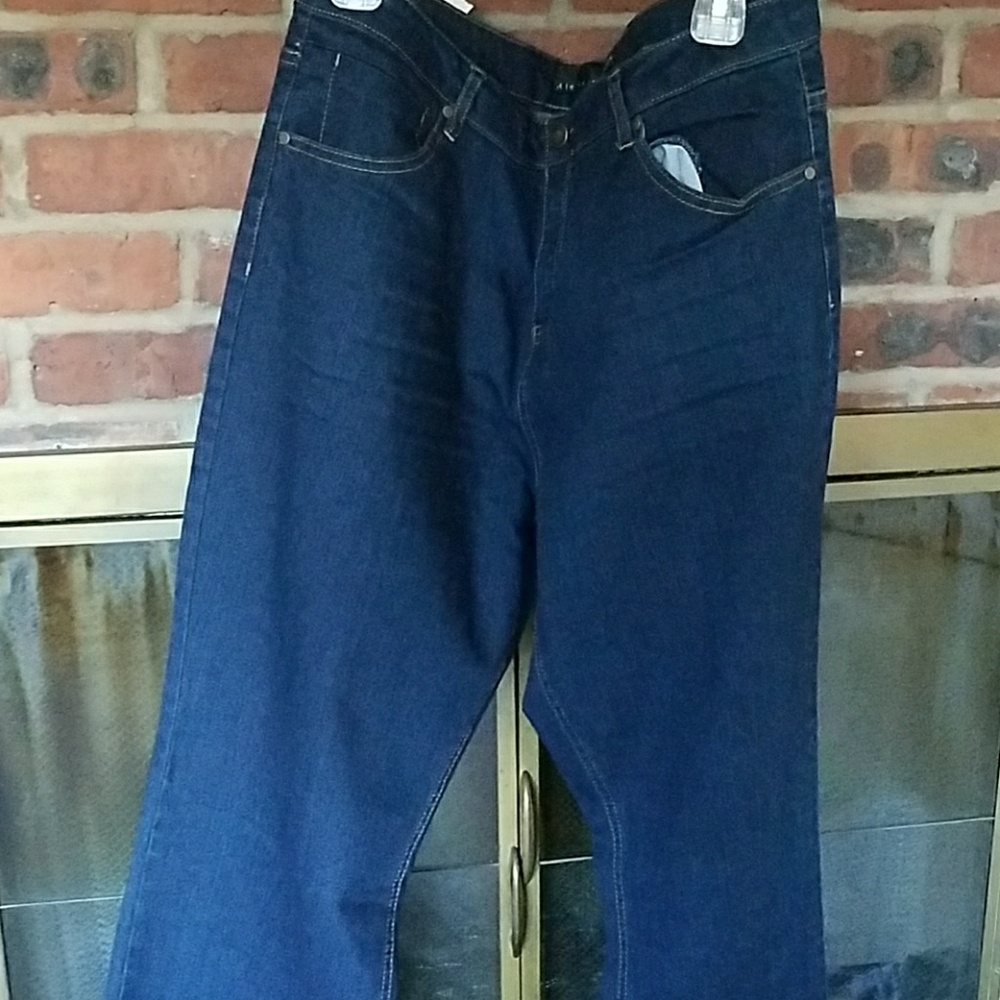NWTJeans