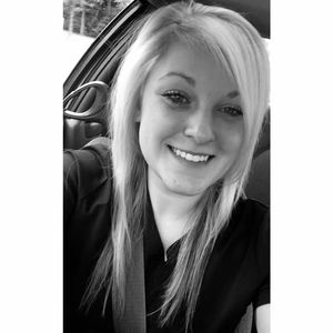 Meet your Posher, Caitlyn