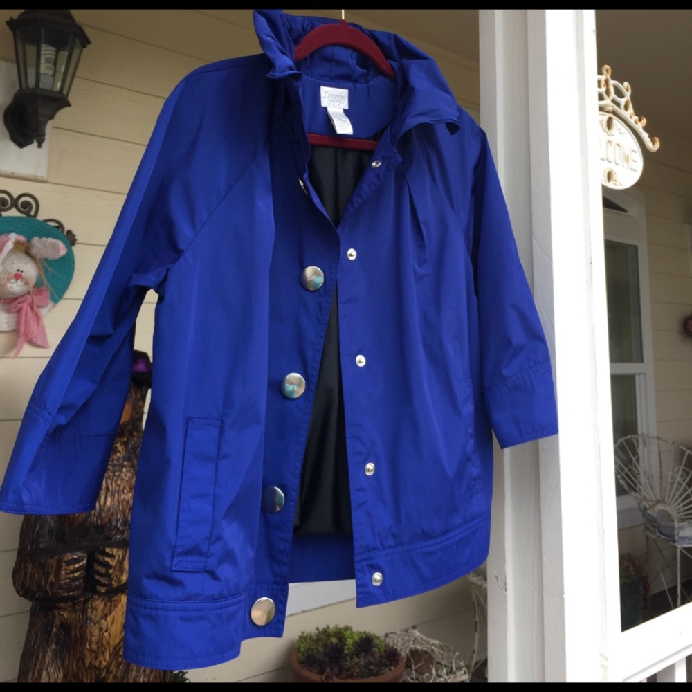 Gorgeous blue zenergy jacket 3/4 sleeve darling!!