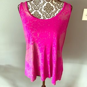 Very fun A.N.A. Top.