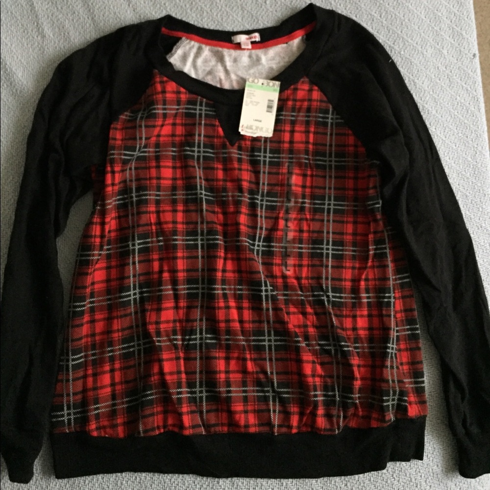 Never worn! Plaid long sleeve T