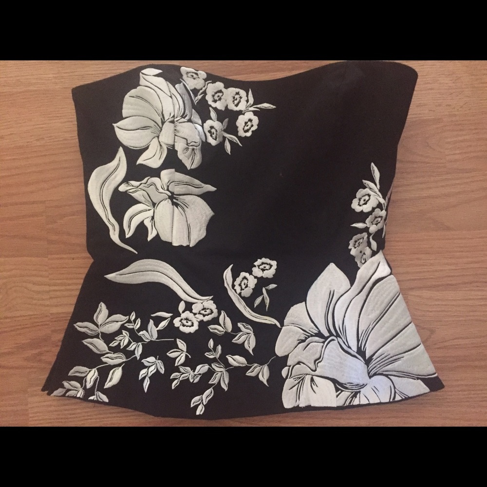 White House Black Market top