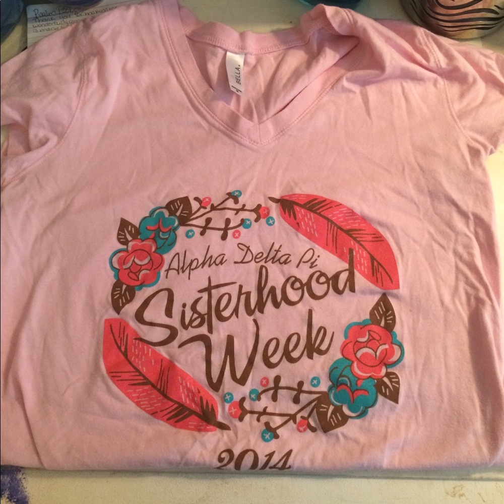 Adpi v neck