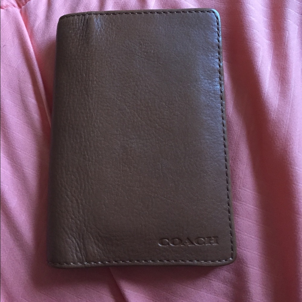 Cute passport holder/ wallet!!