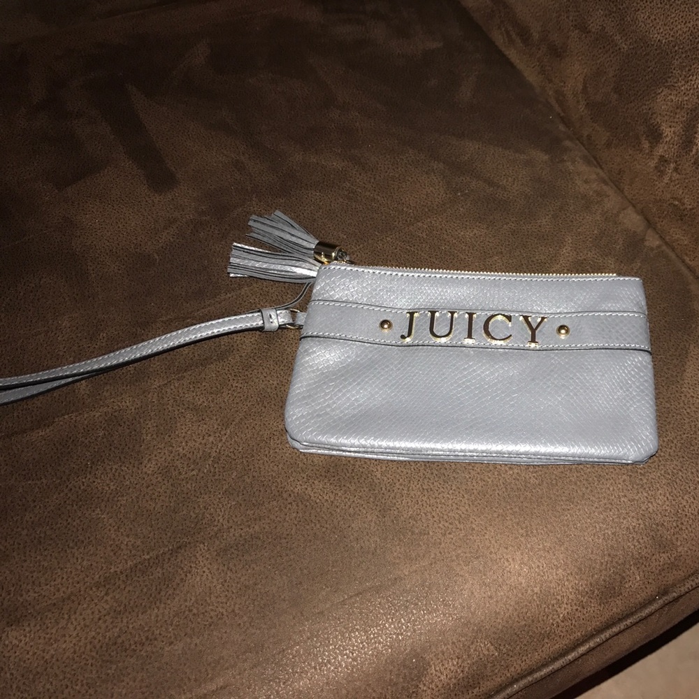 Juicy wristlet