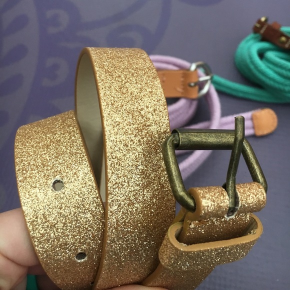 3 High Waist Belts 👗 - Picture 2 of 8