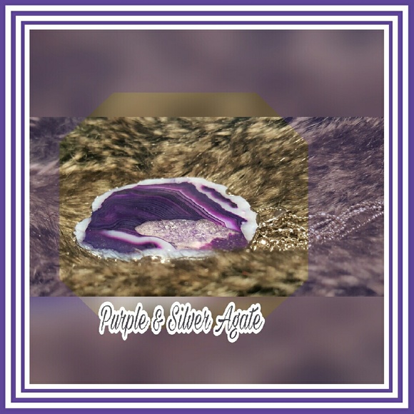 NECKLACE~ PURPLE AGATE  PENDANT with SILVER ACCENT~NEW~🎁🎄Christmas Present🎄🎁 - Picture 3 of 6