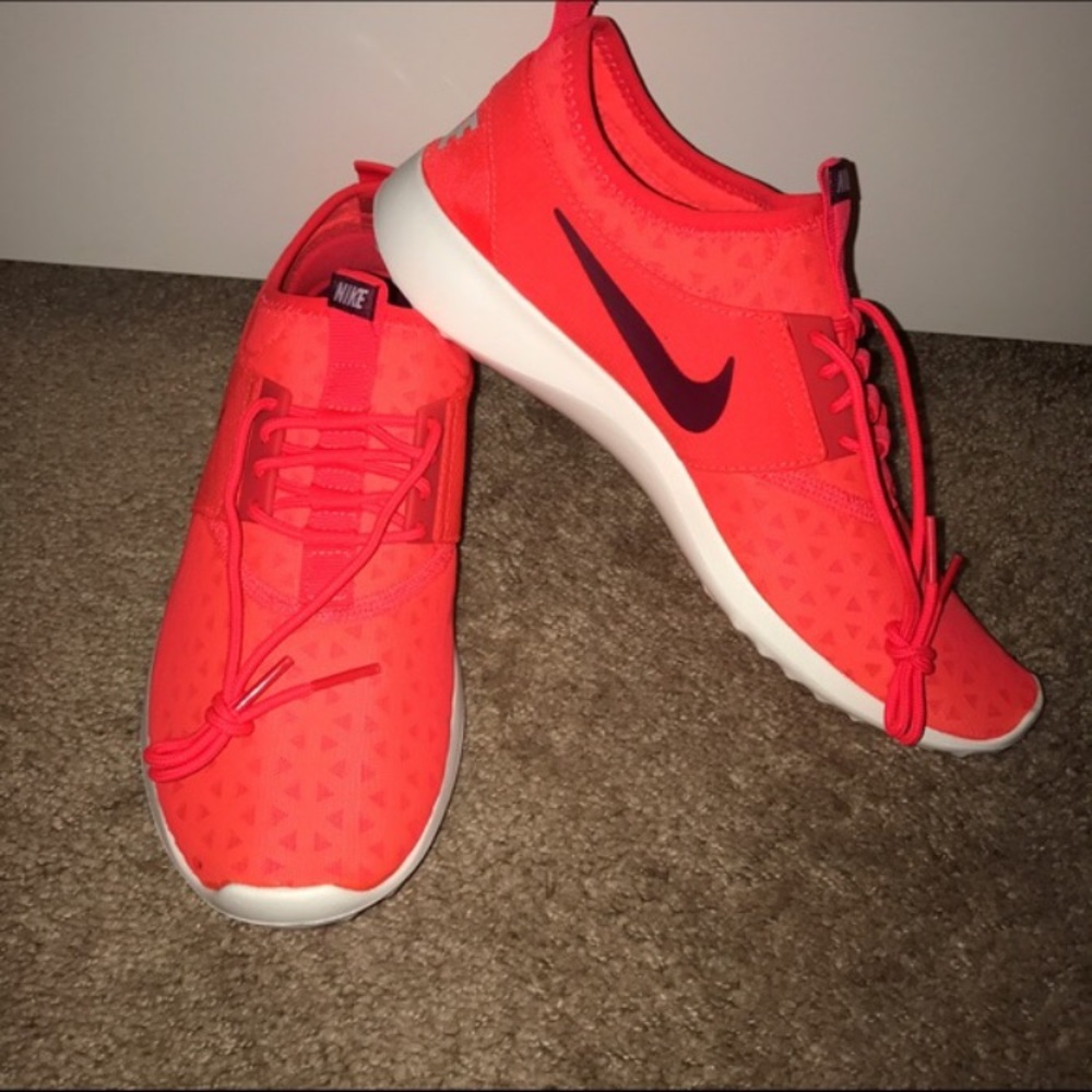 Nike shoes