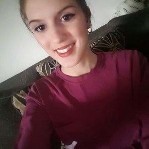 Meet your Posher, Hannah