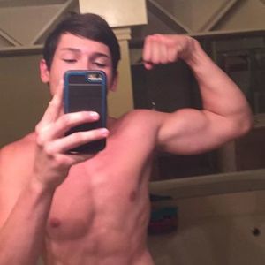 Meet your Posher, Corbin