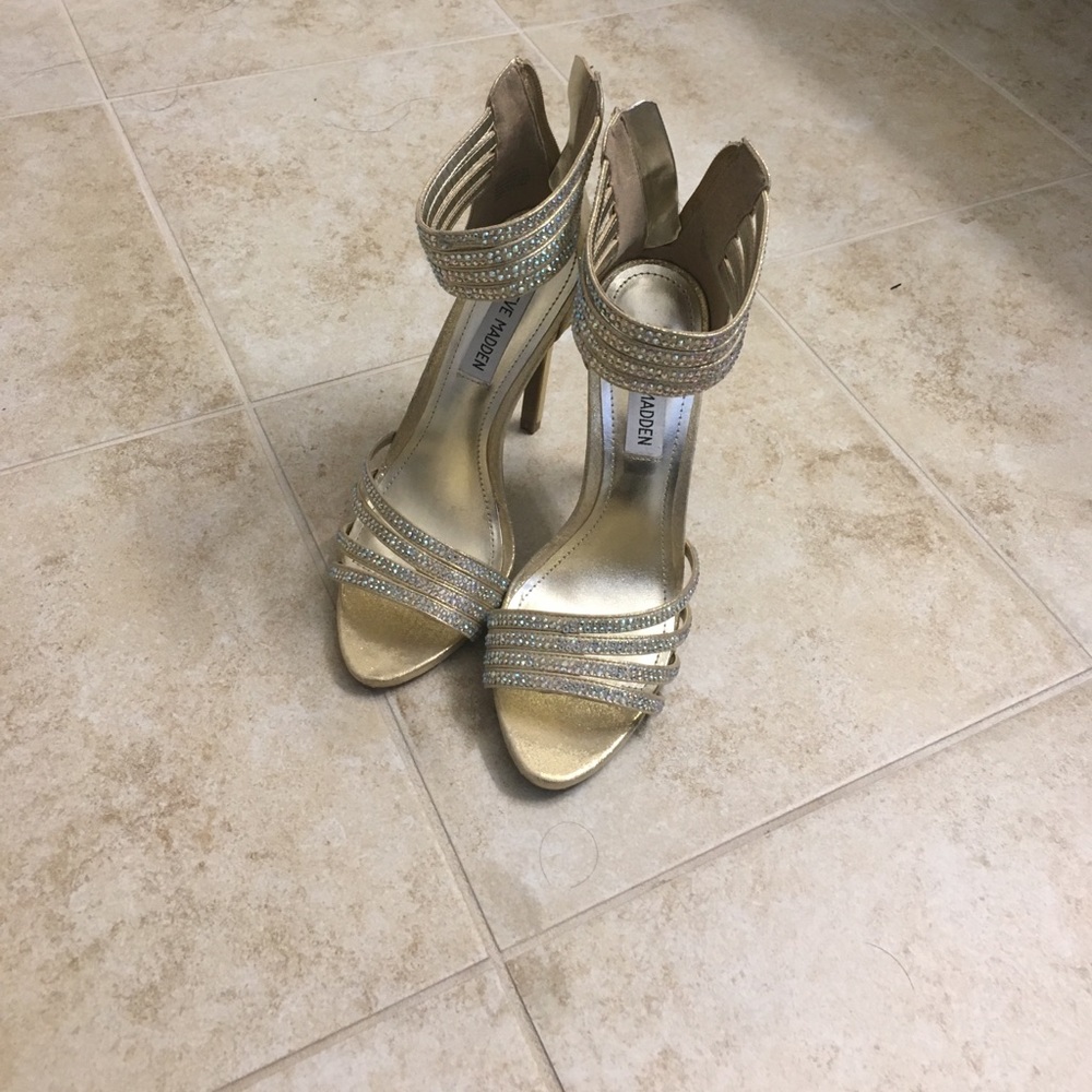 Steve Madden sandals