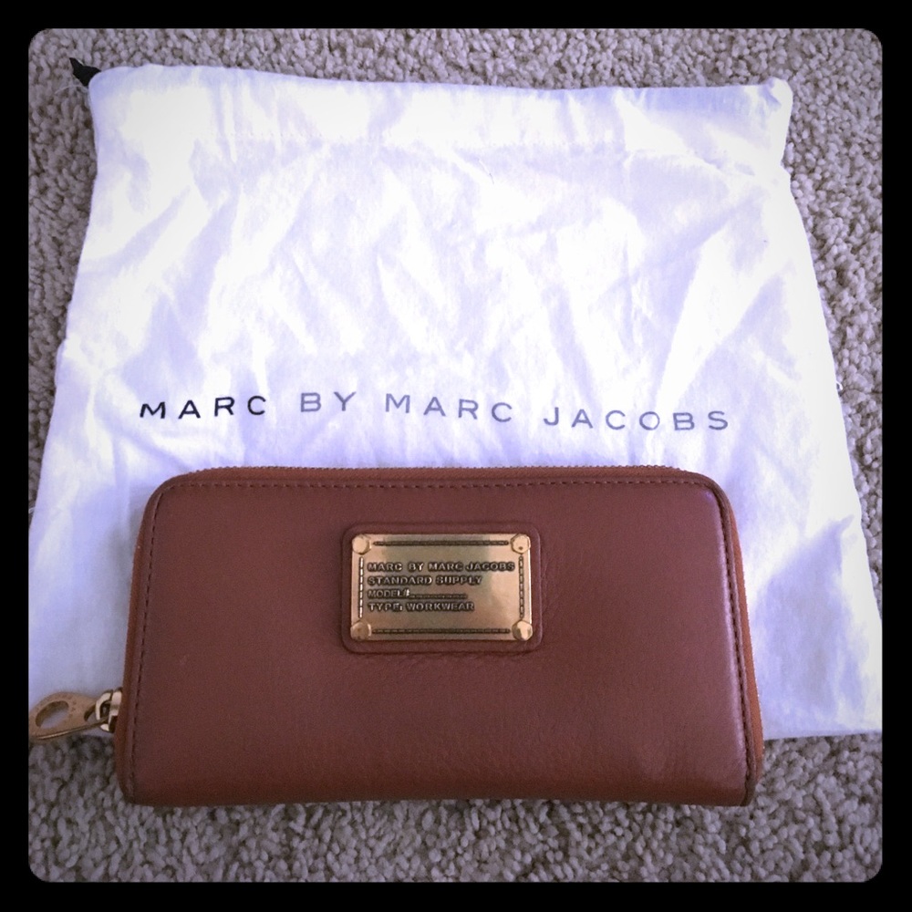 Marc Jacobs wallet