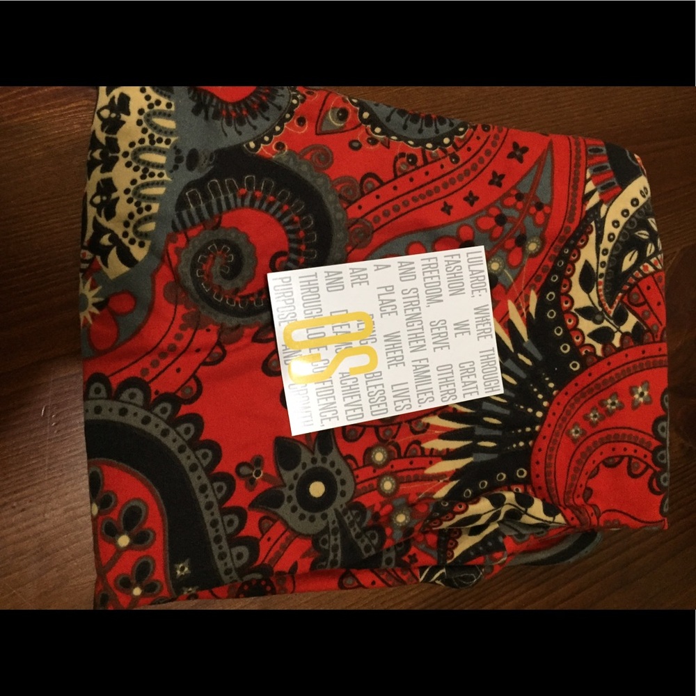 LuLaRoe leggings paisley bnwt