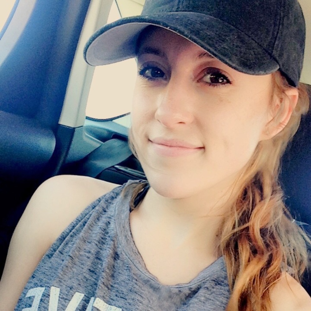 Meet your Posher, Klair