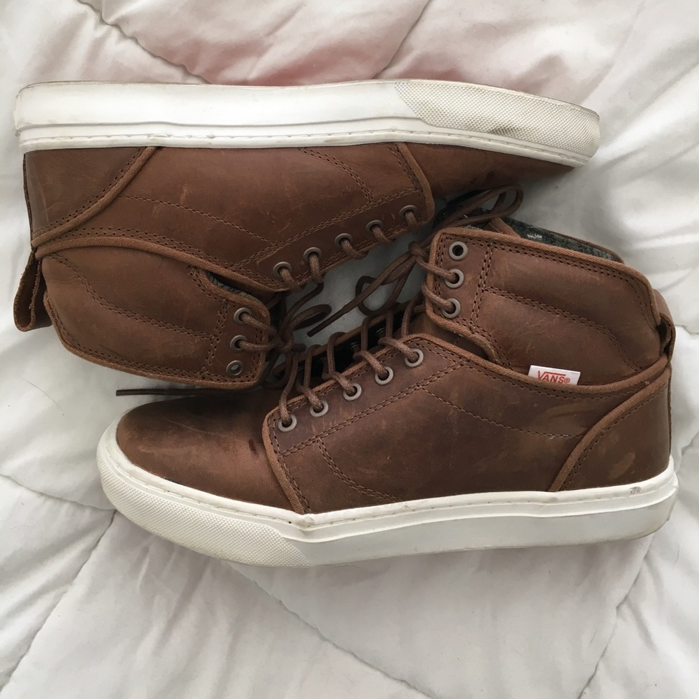 SALE ⚡️Vans OTW Collection. Brown Leather Mid Rise