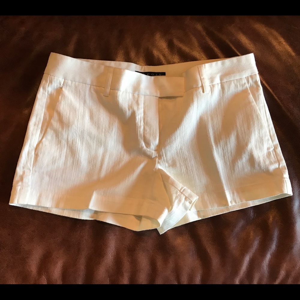Off white Theory linen shorts