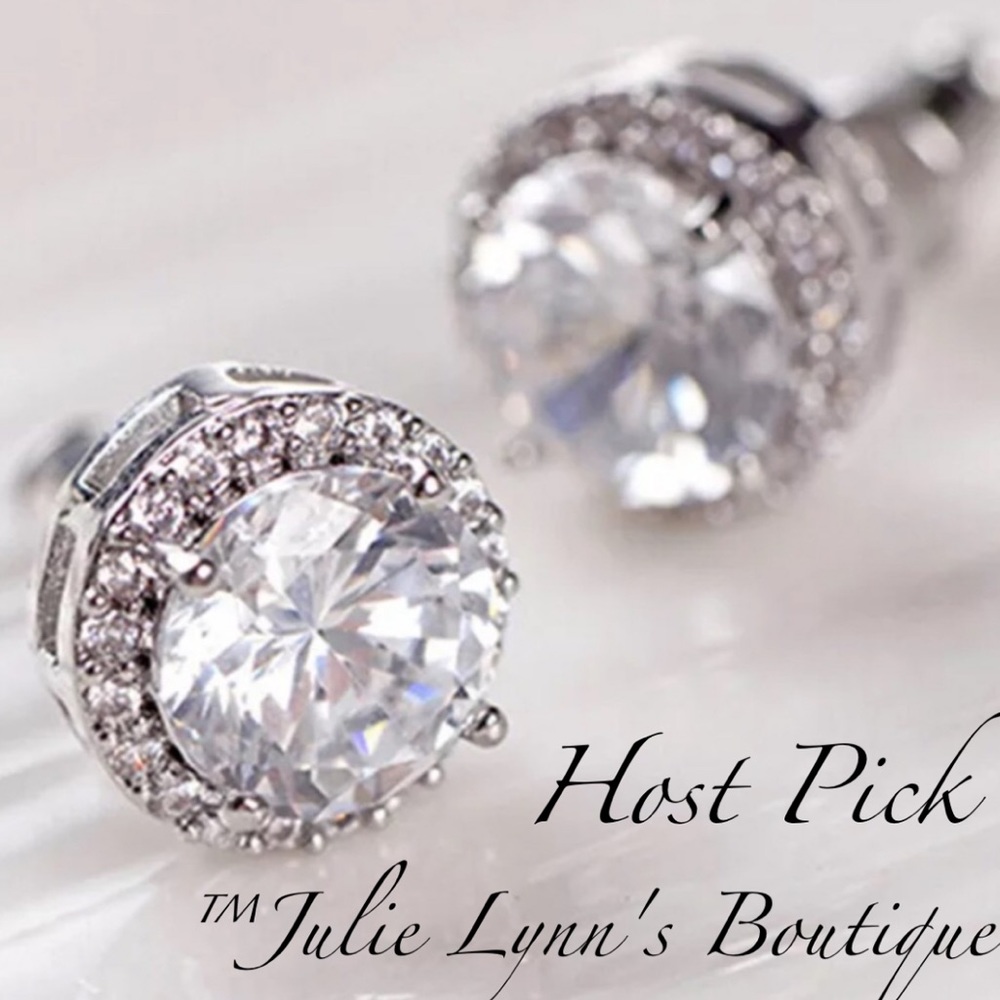 Only 1 pair left ❤️Sparkling Stud Earrings - Picture 2 of 8