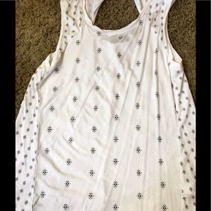 Old Navy Tank Top. Size M. NWOT