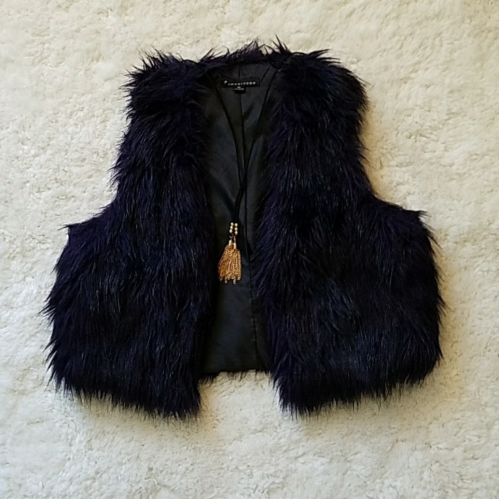 NWOT Faux fur purple vest