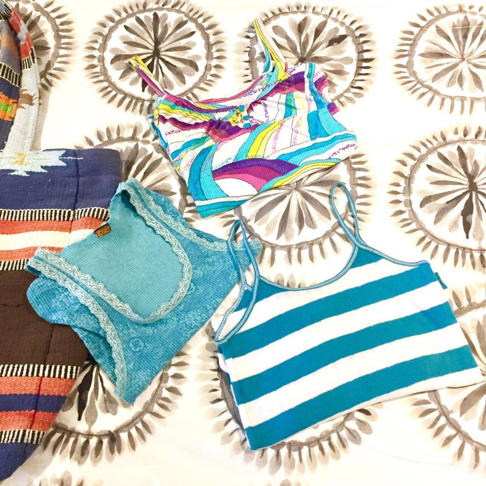 Bundle of 3 never worn tank tops! S-M - Picture 6 of 6