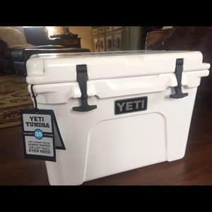 BRAND NEW Yeti tundra 35. Never used, perfect
