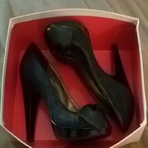 Coach - peep toe