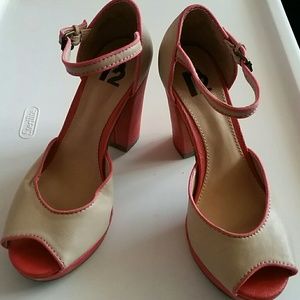 Coral and Cream Retro Pinup Heels 6.5