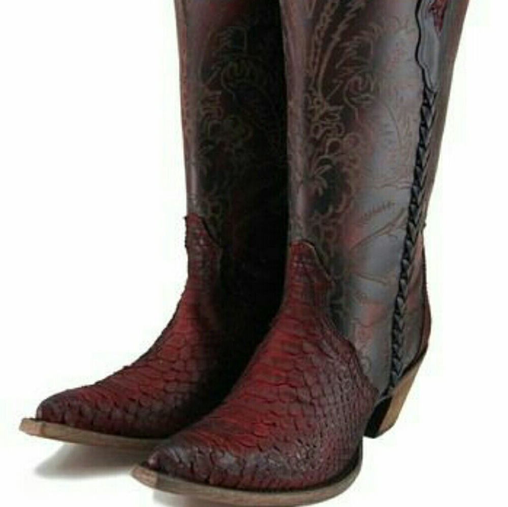 ISO NOT SELLING! Corral boot in wine or espresso