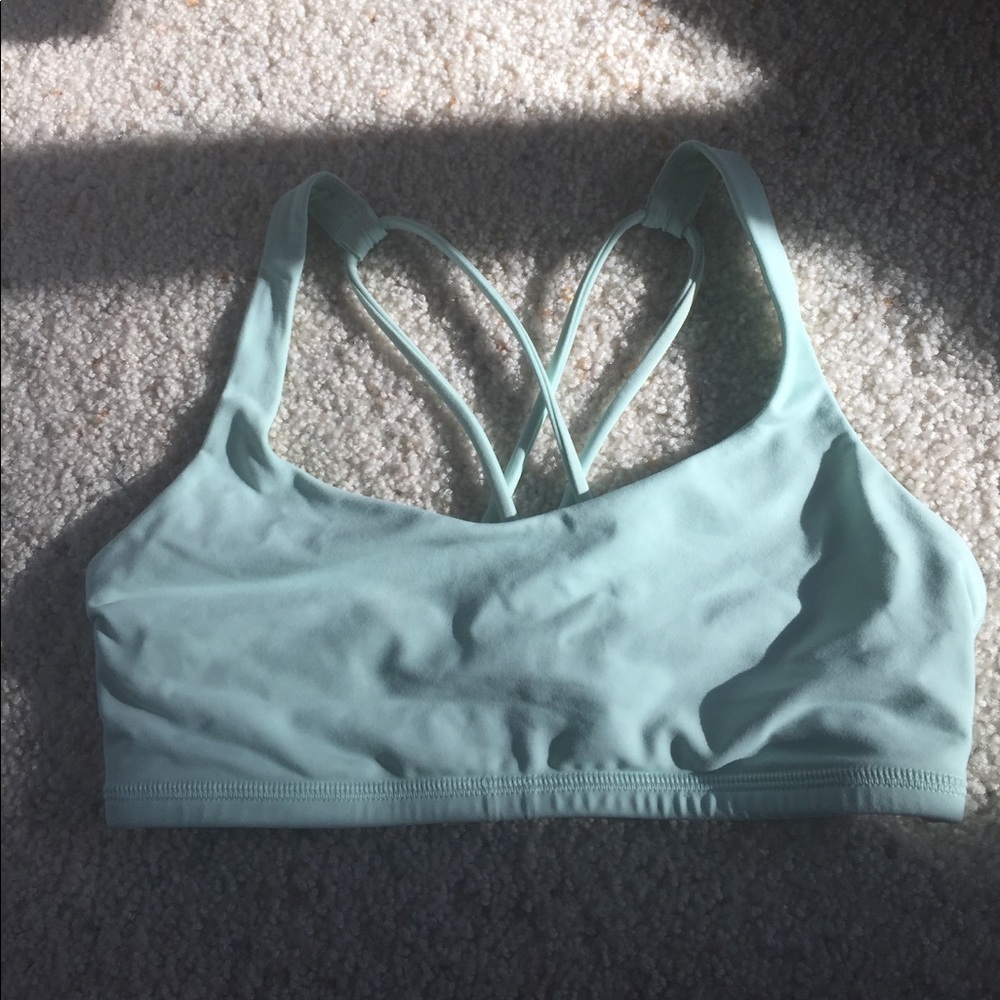 Lululemon Free To Be Sports Bra