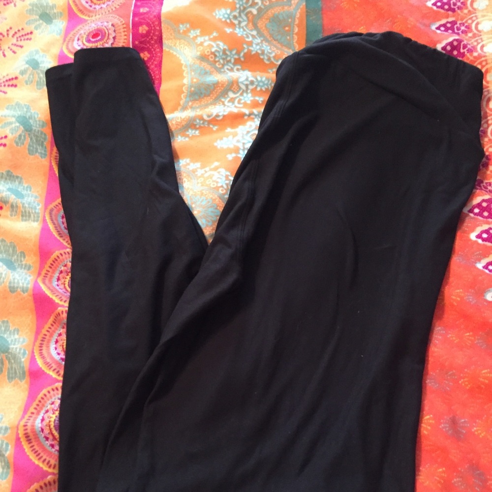 Black TC Lularoe leggings