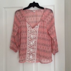Never worn. But no tags spring blouse