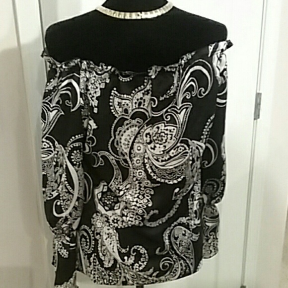 SOLD 2 BLOUSES / SIZE M - Picture 2 of 4