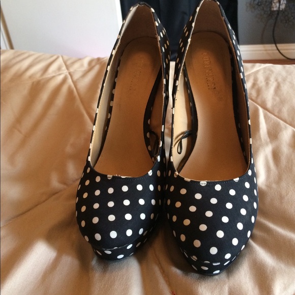 forever 21 heels - Picture 2 of 3
