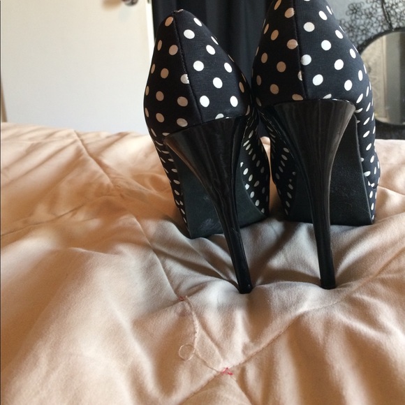 forever 21 heels - Picture 3 of 3