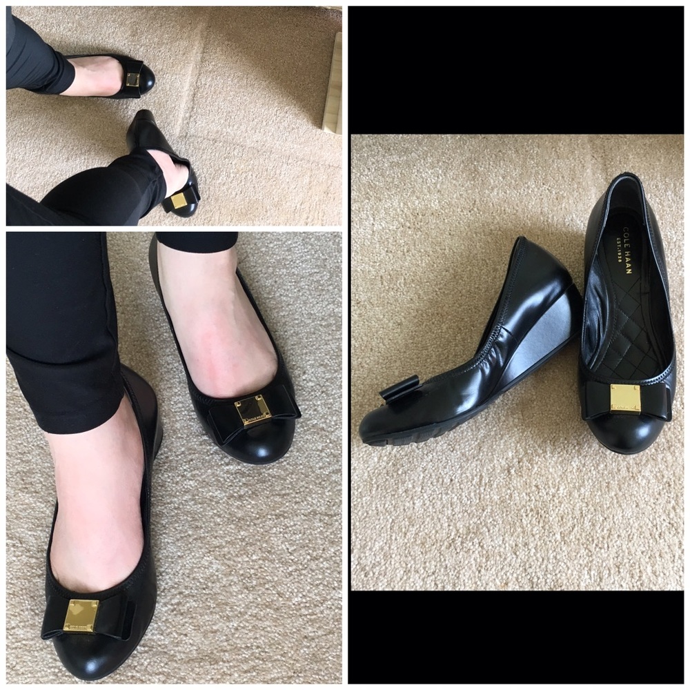 Cole Haan black wedge with bow