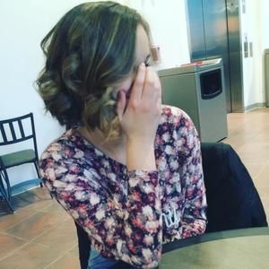 Meet your Posher, Christina