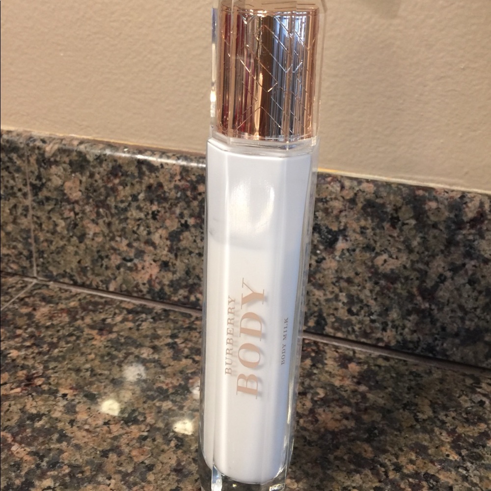 Burberry Body Milk