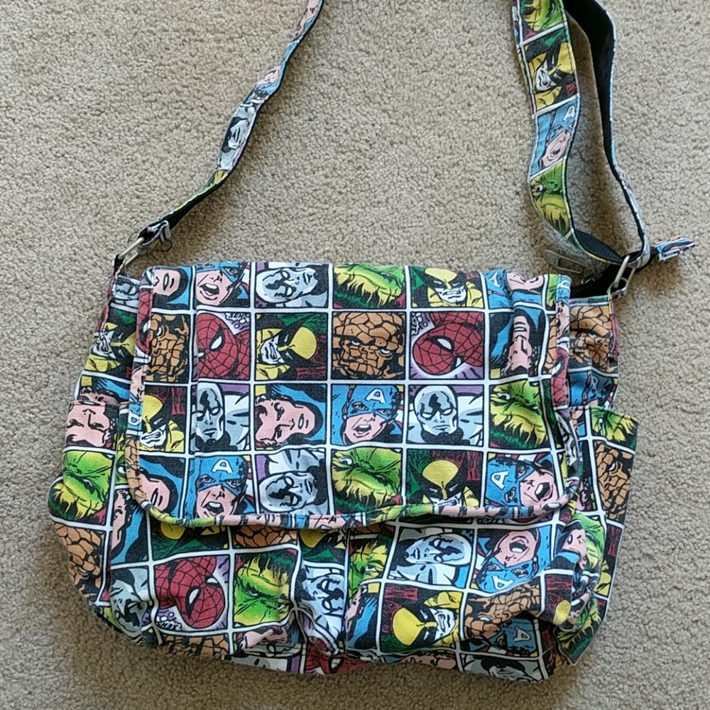 *sold* Marvel messenger bag