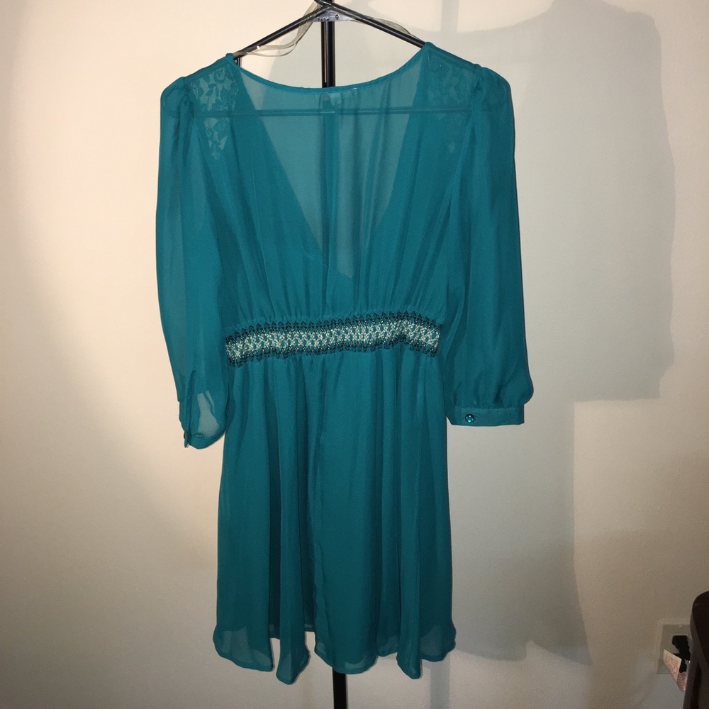 Dress - Picture 2 of 3