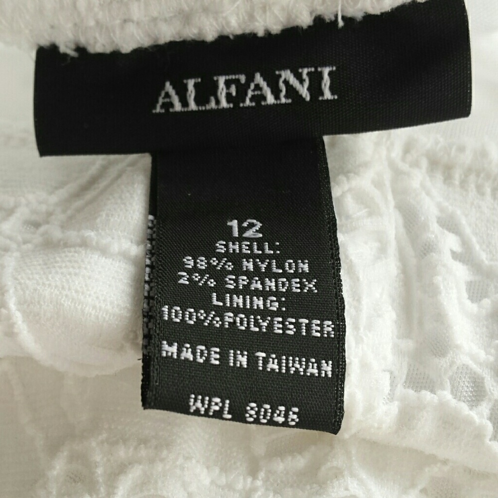 LINED LACE SKIRT - Picture 3 of 6