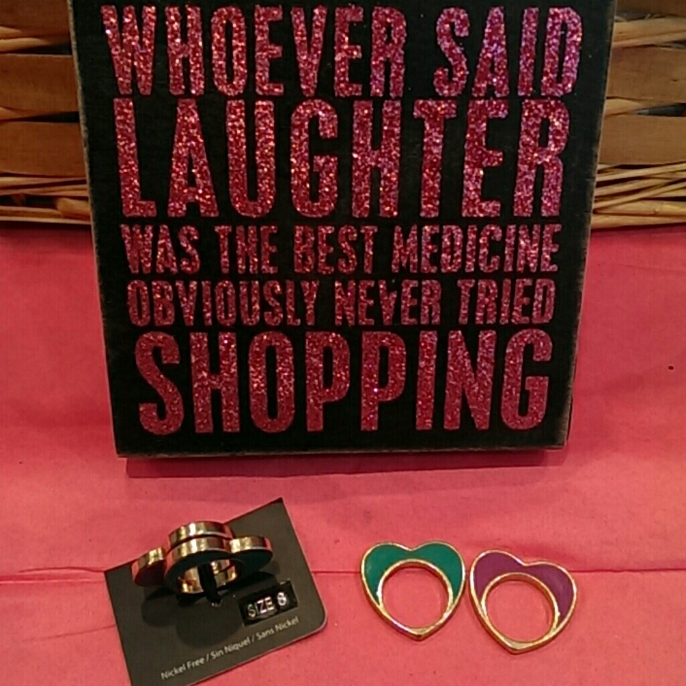 ❤Gold tone enamel heart rings set