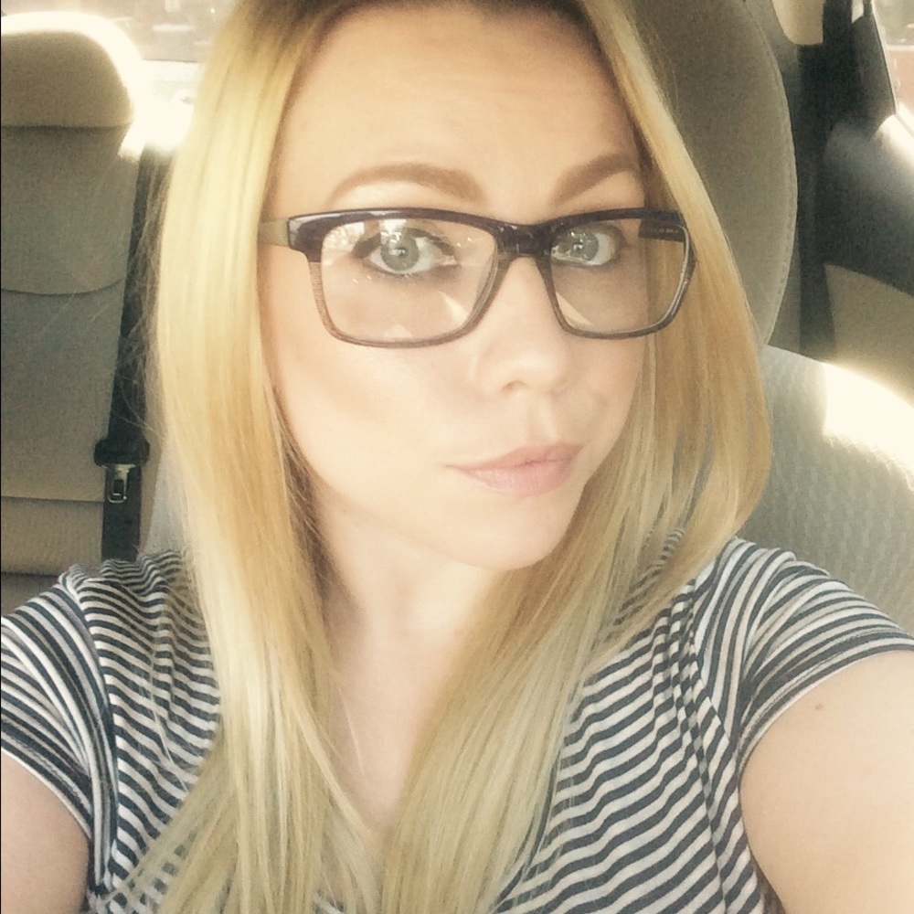 Meet your Posher, Stephanie