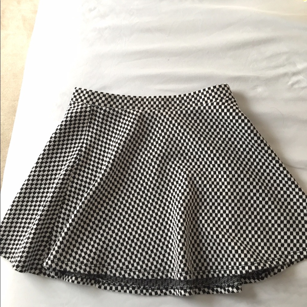 Houndstooth Skater Skirt