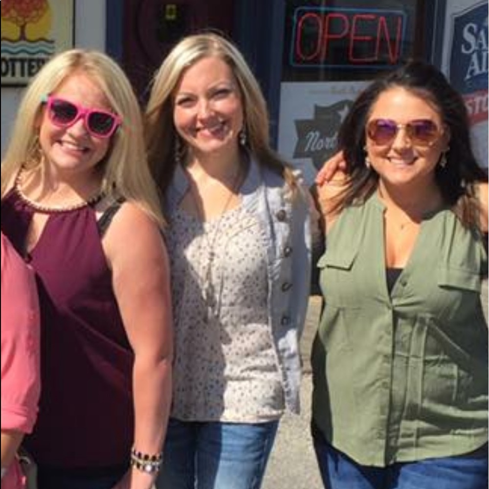 Meet your Posher, Lisa