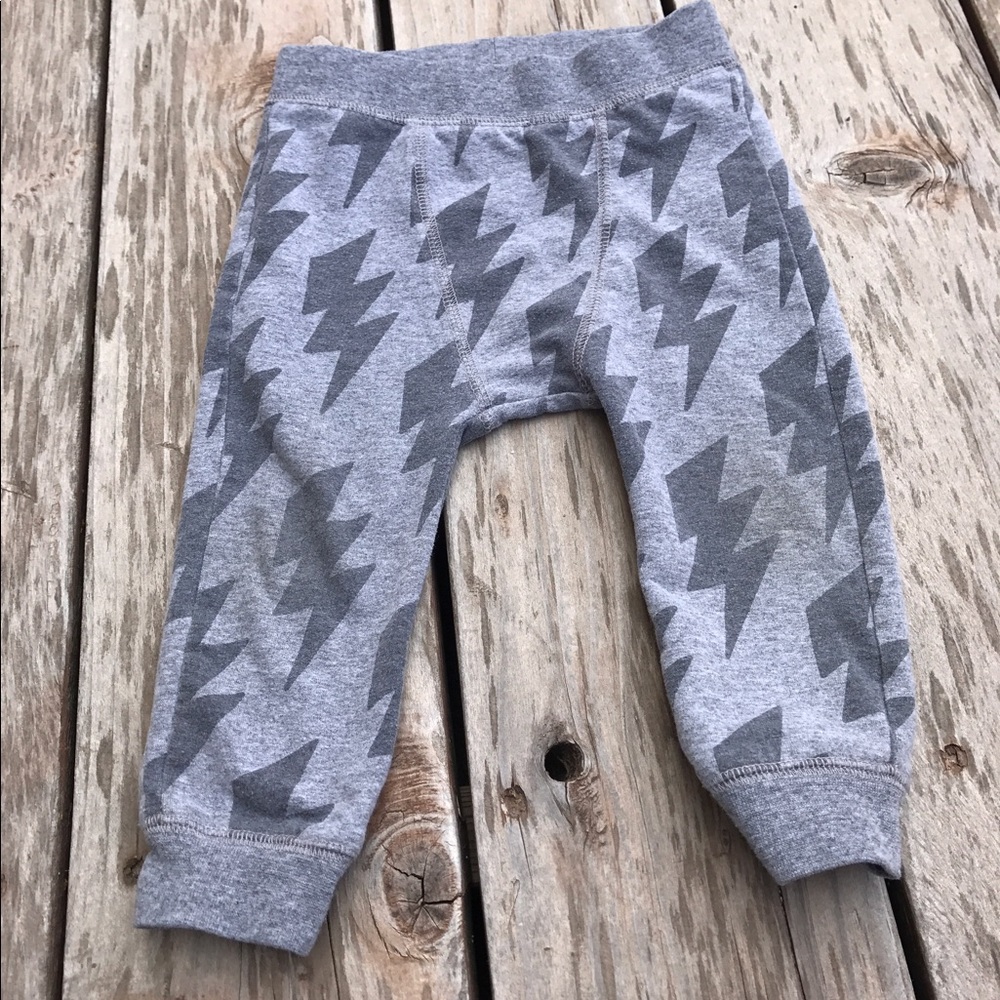 Zara lightning bolt trousers 12/18m