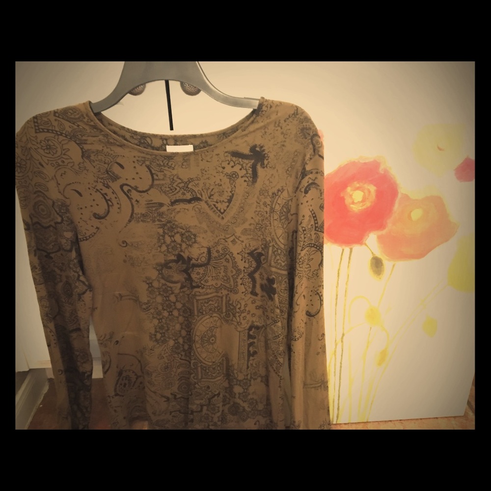 Long sleeve shirt