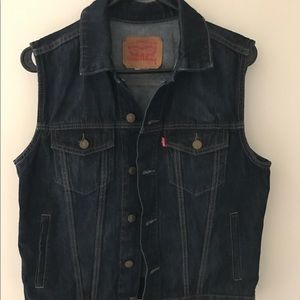Levi jean vest