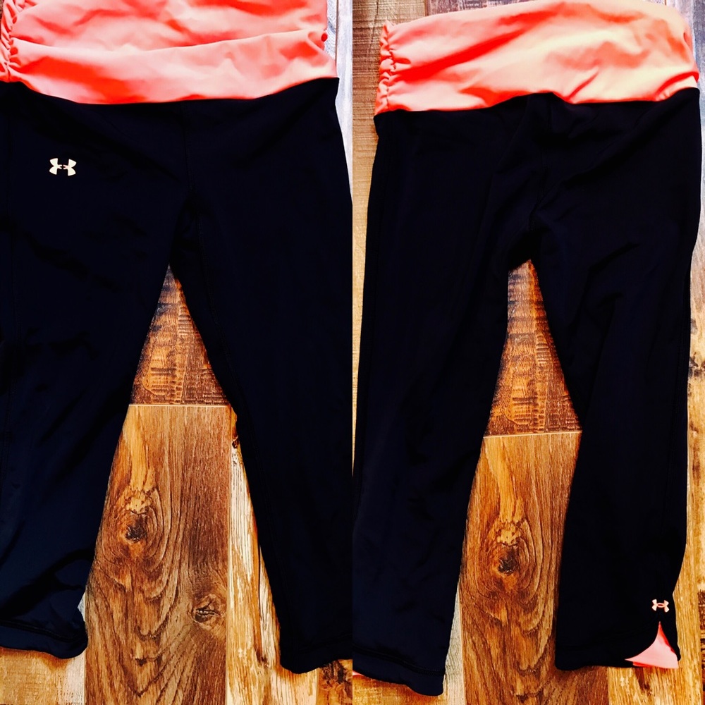 Under Armour crops . Sz XS, black & tangerine