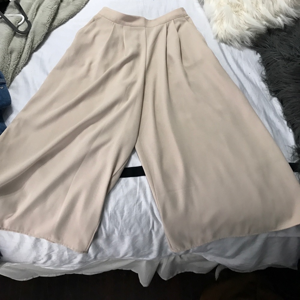 Forever 21 Wide leg midi pants!